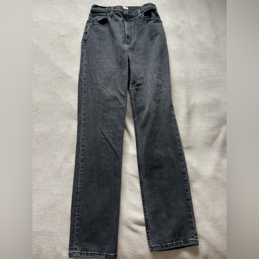 Abercrombie and Fitch The 90’s Straight Ultra High Rise Curve Love Jean